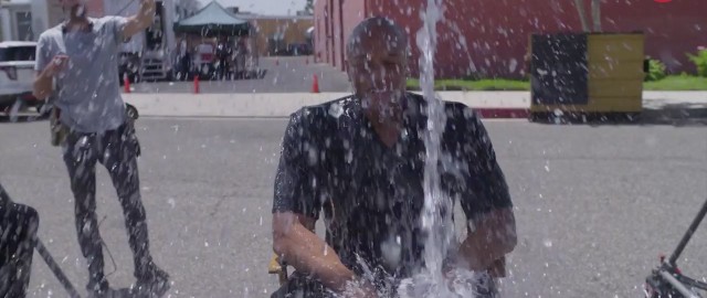 Dr Dre przyjął wyzwanie Tima Cooka w Ice Bucket Challenge