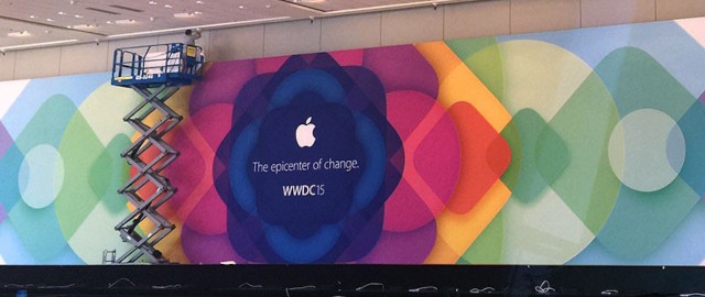 Apple dekoruje Moscone West przed poniedziałkową prezentacją otwierającą WWDC
