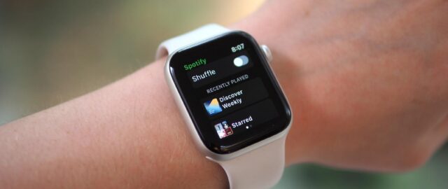 Spotify testuje strumieniowe przesyłanie muzyki wprost z Apple Watch
