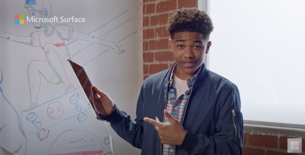 reklama Surface Pro 7