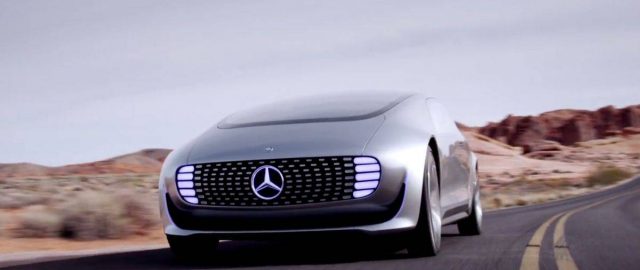 Apple zatrudnia dwóch byłych inżynierów Mercedesa do projektu Apple Car