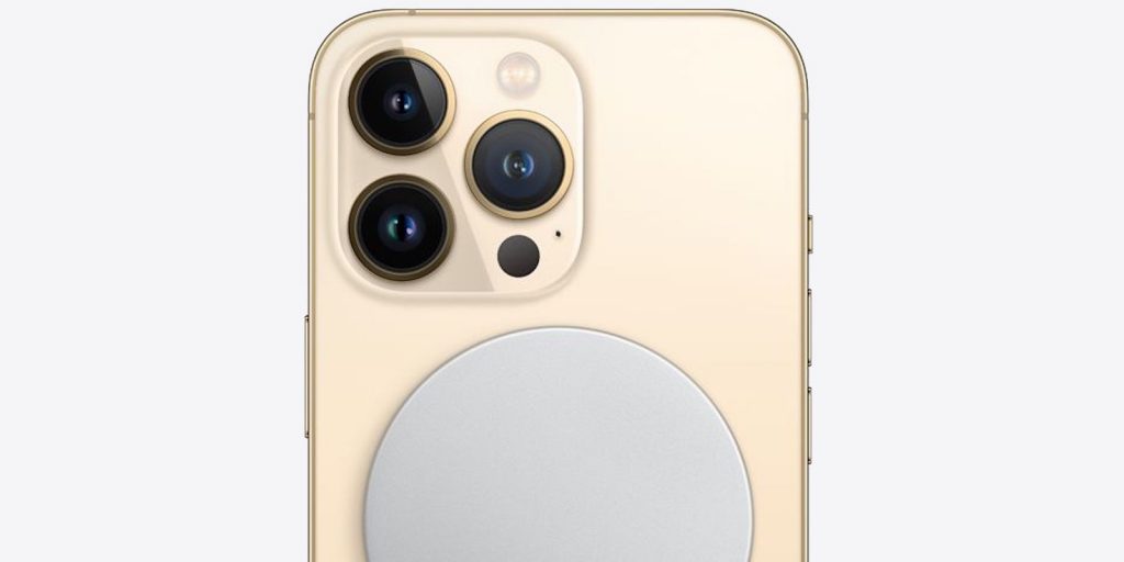 iPhone-13-mini-MagSafe