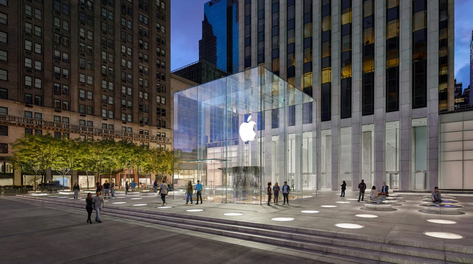 Apple Store Fifth Avenue