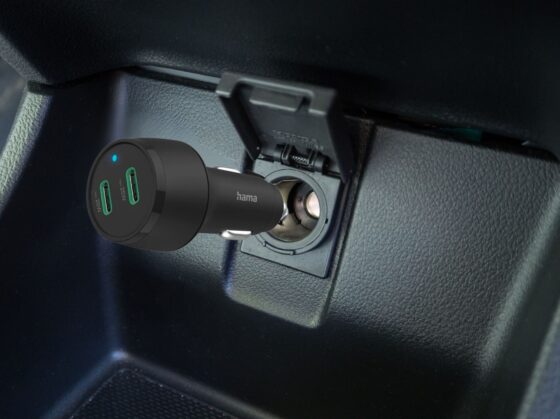 ladowarka samochodowa ma kompaktowe wymiary