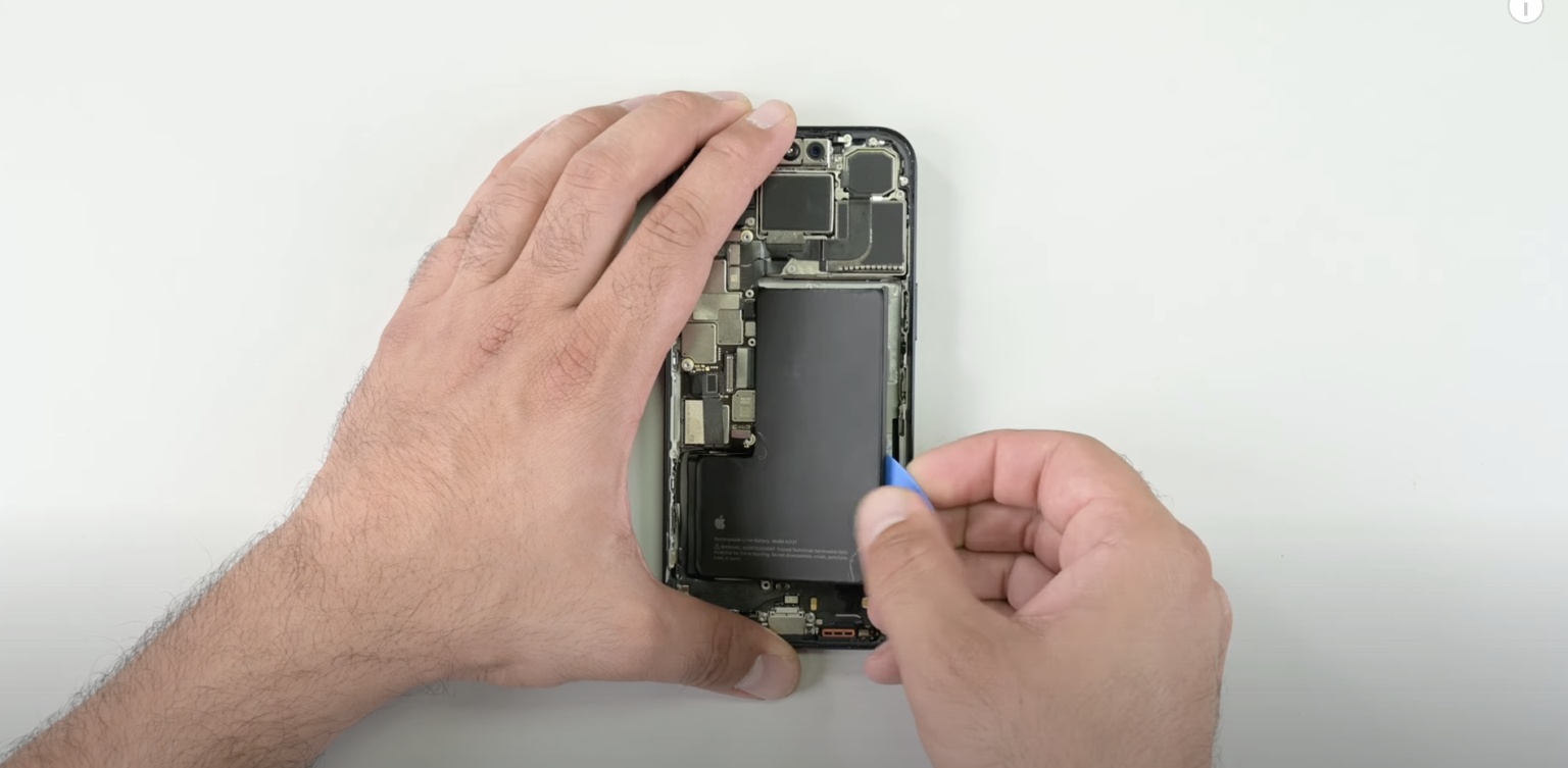iFixit-iPhone-15-pro