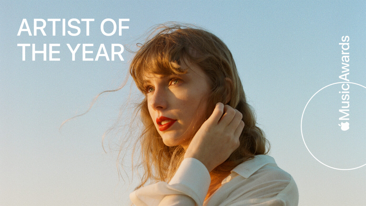 Apple-Music-Awards-Artist-of-the-Year-Taylor-Swift