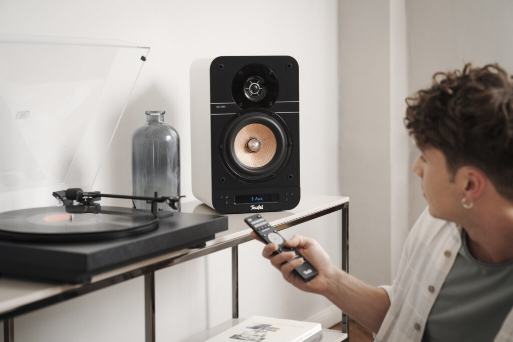 ultima-25-aktiv-white-lifestyle-107049