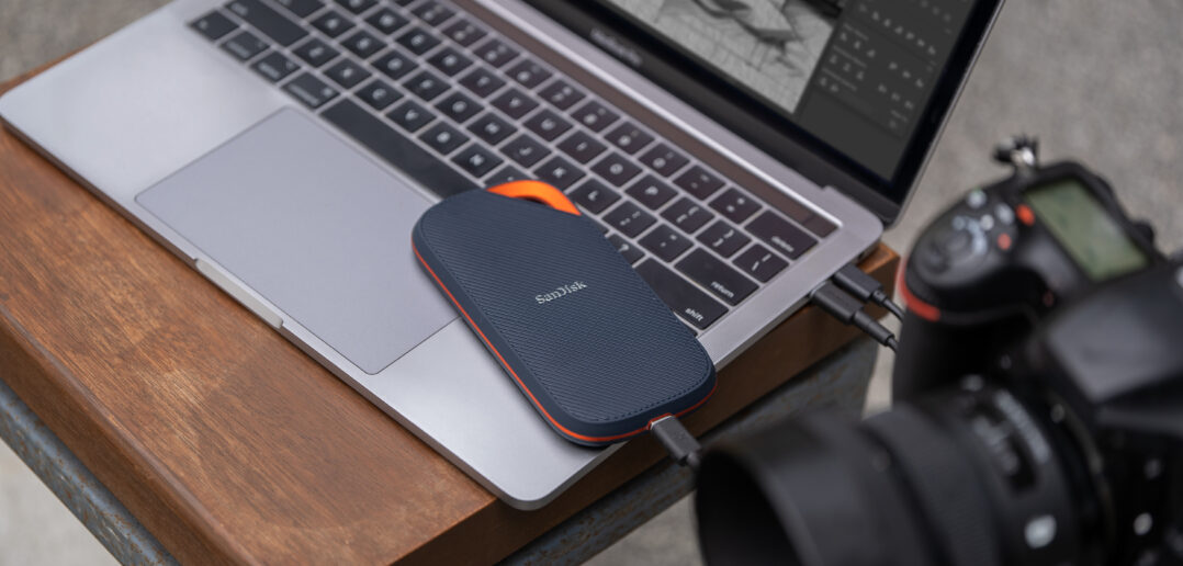 Life: SanDisk Extreme Pro with USB4 Portable SSD, Lifestyle 4