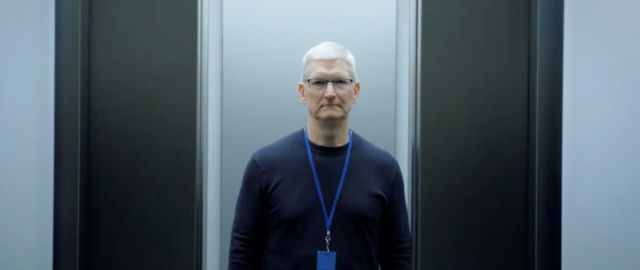 Tim Cook w filmie promującym drugi sezon „Rozdzielenia”