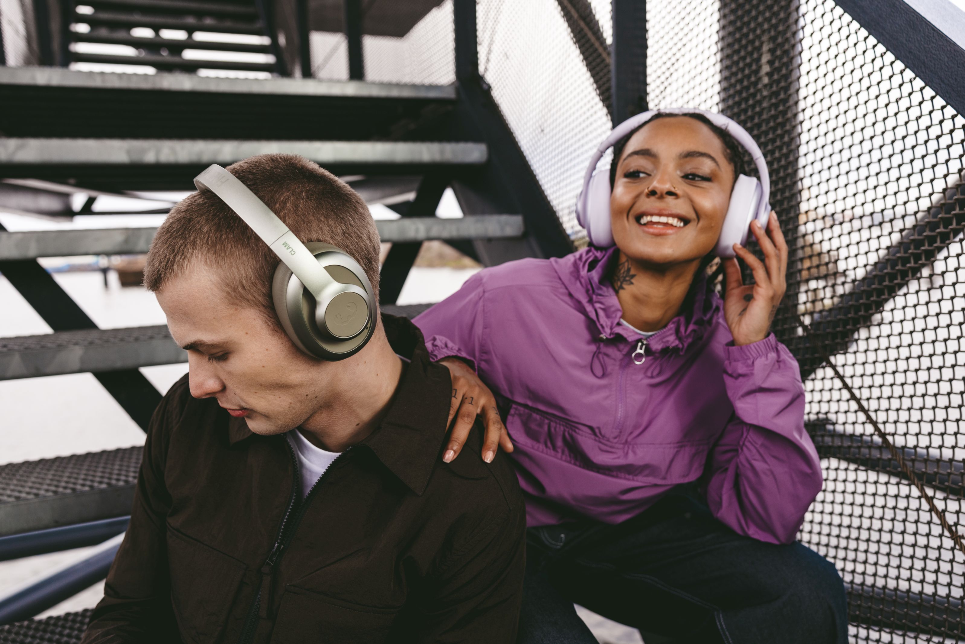 Prawdziwy as w muzycznej talii kart i 100 godzin odsłuchu – Fresh ‘n Rebel Clam Ace 2