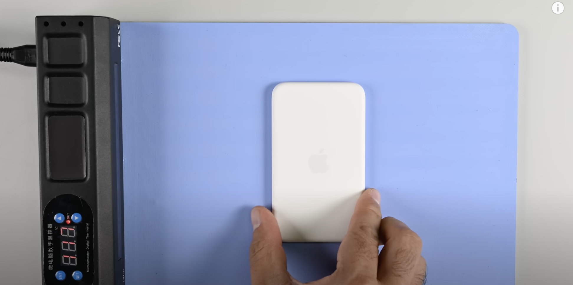 IFixit rozebrało akumulator MagSafe dla iPhone’a Air