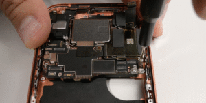 rozbiorka-iphone-17-pro