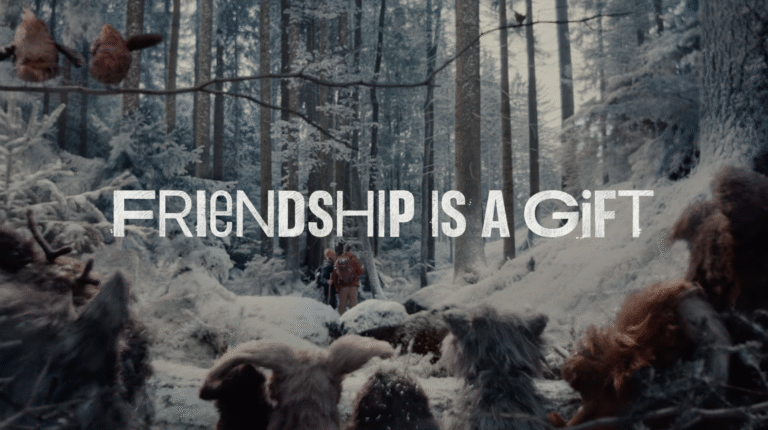 swiateczna-reklama-apple-2025